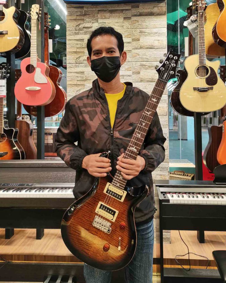 ไฟฟ้า PRS SE Custom 24 2021 BLACK GOLD ซีคอน