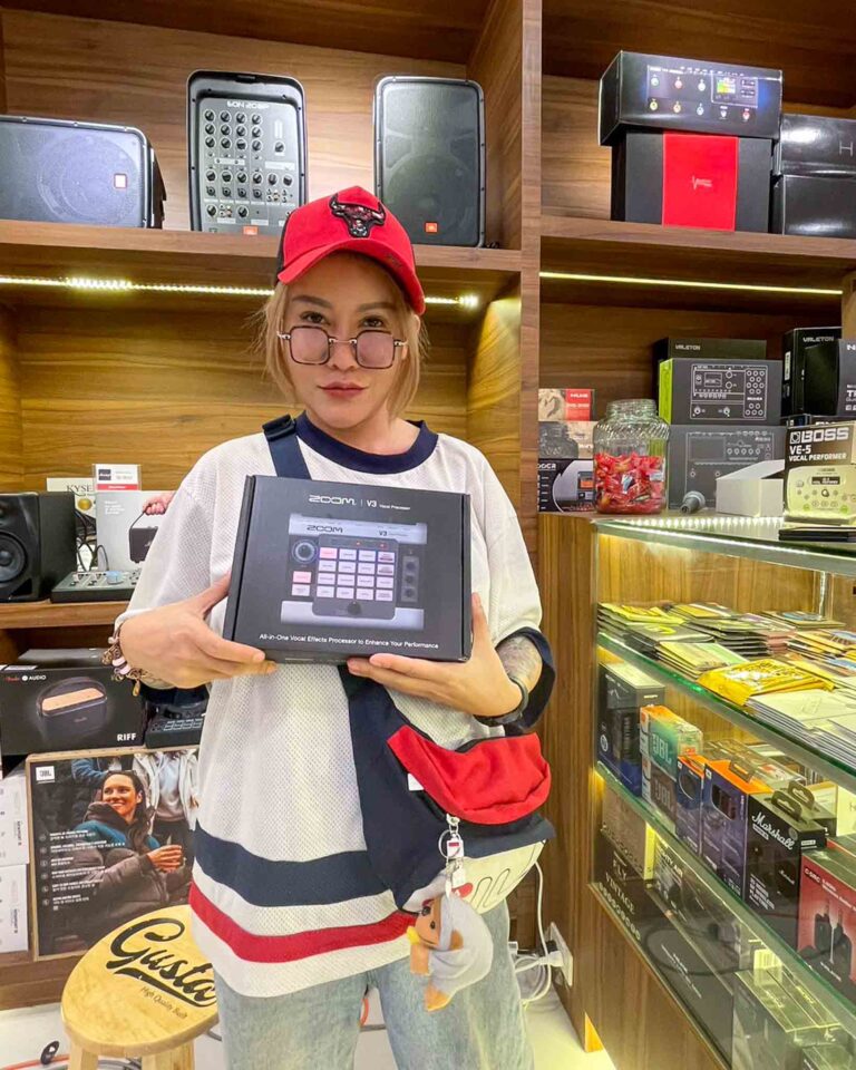 Zoom V3 Vocal Processor