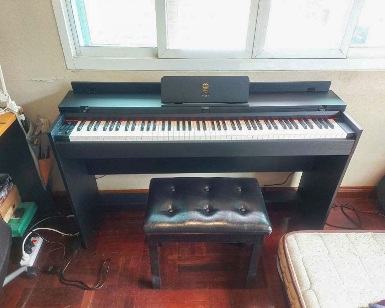 Coleman F201 ลูกค้า Music Arms