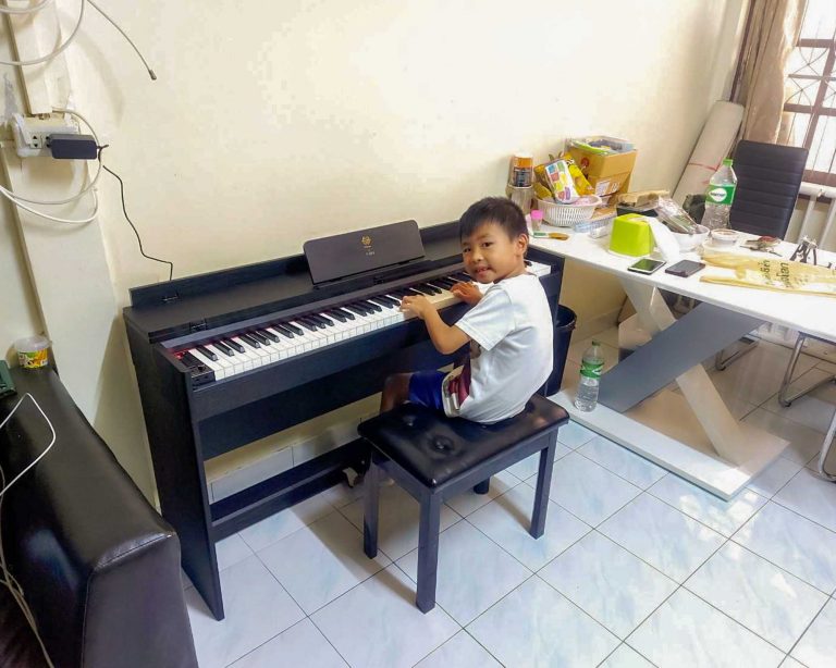 Coleman F201 ลูกค้า Music Arms