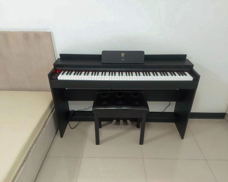 Coleman F201 ลูกค้า Music Arms