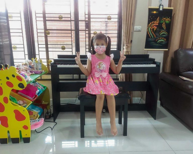 Coleman F201 ลูกค้า Music Arms