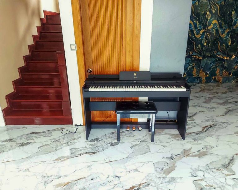 Coleman F201 ลูกค้า Music Arms