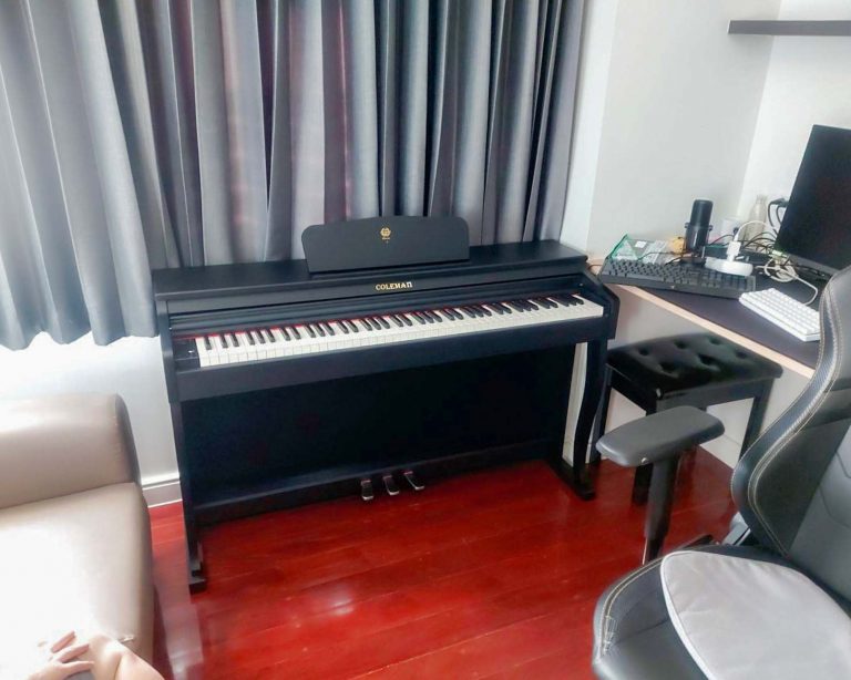 Coleman F301BT ลูกค้า Music Arms