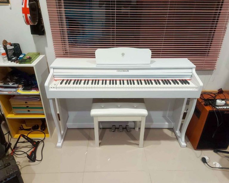 Coleman F401BT ลูกค้า Music Arms (1)