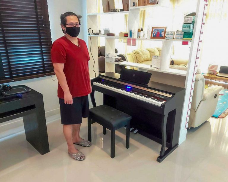 Coleman F401BT ลูกค้า Music Arms