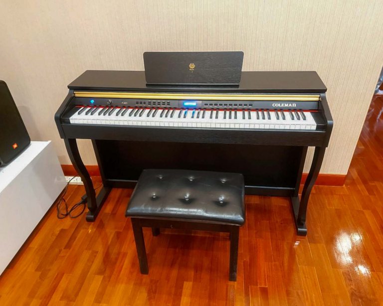 Coleman F401BT ลูกค้า Music Arms