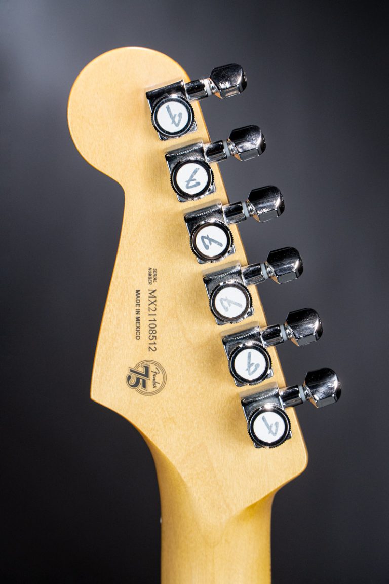 Fender Player Plus Stratocaster HSS Belair Blue ลูกบิด ขายราคาพิเศษ