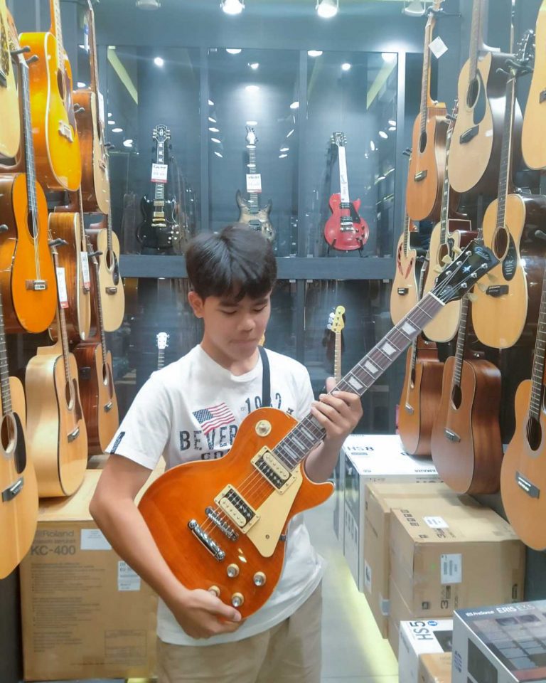 Gusta GLP-05P ลูกค้า Music Arms