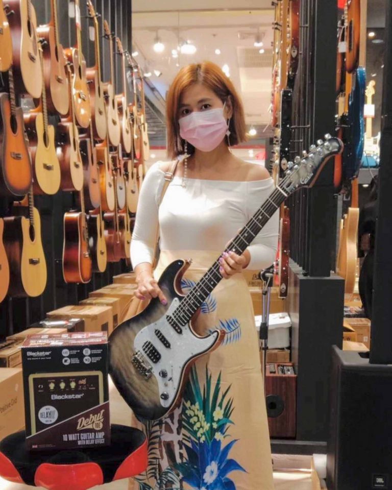 Gusta GST-07 HSS E + Blackstar Debut 10E ลูกค้า Music Arms งามวงศ์วาน