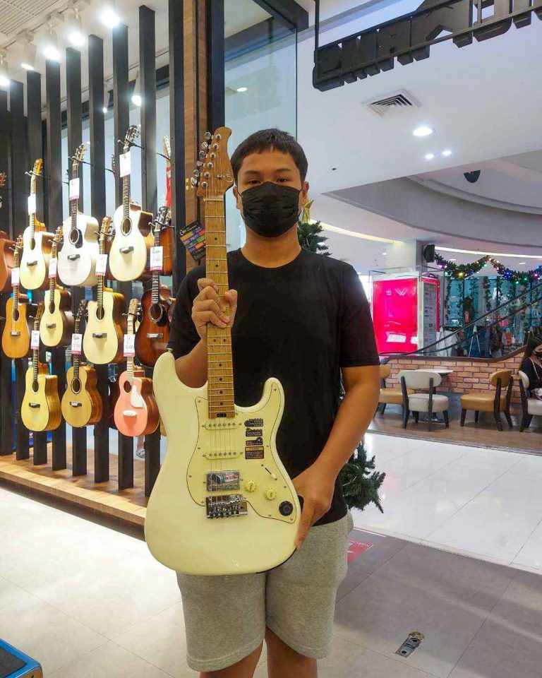 GTRS S801 ลูกค้า Music Arms