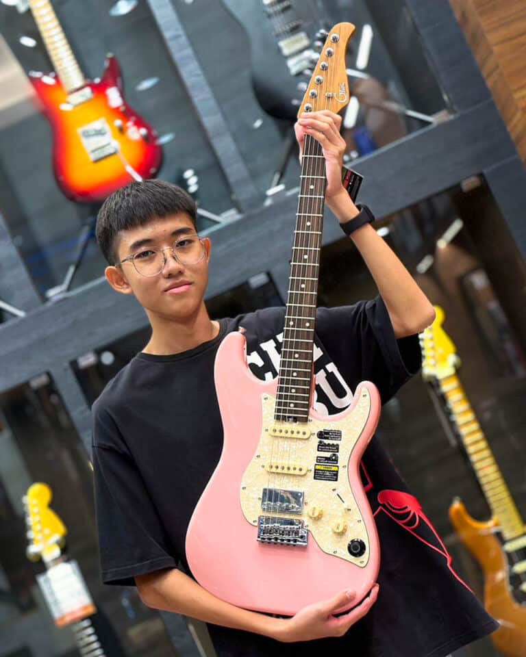 ไฟฟ้า GTRS S801 Pink งาม