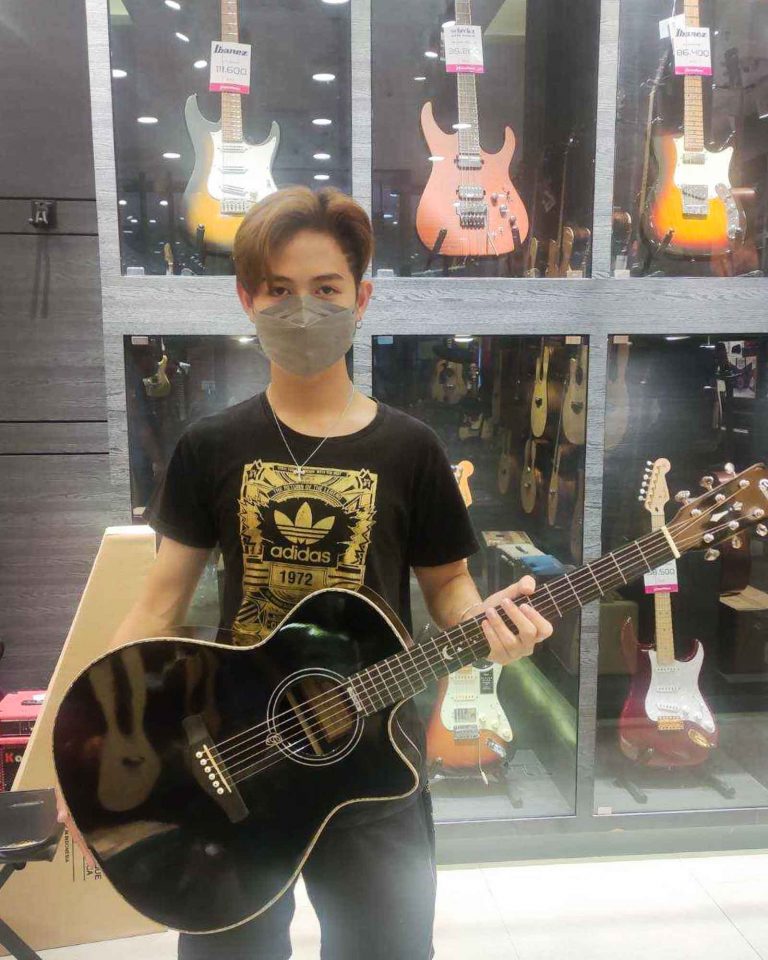 Gusta Dark Night ลูกค้า Music Arms