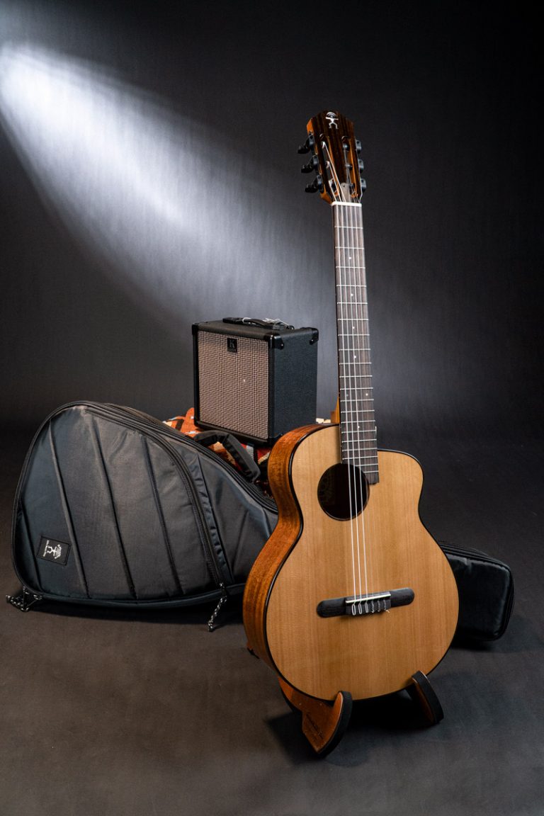 MN14-E กีต้าร์ ขายราคาพิเศษ