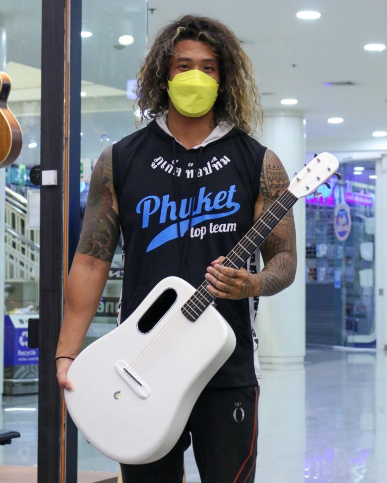 Lava ME 3 38 space bag ลูกค้า Music Arms รังสิต