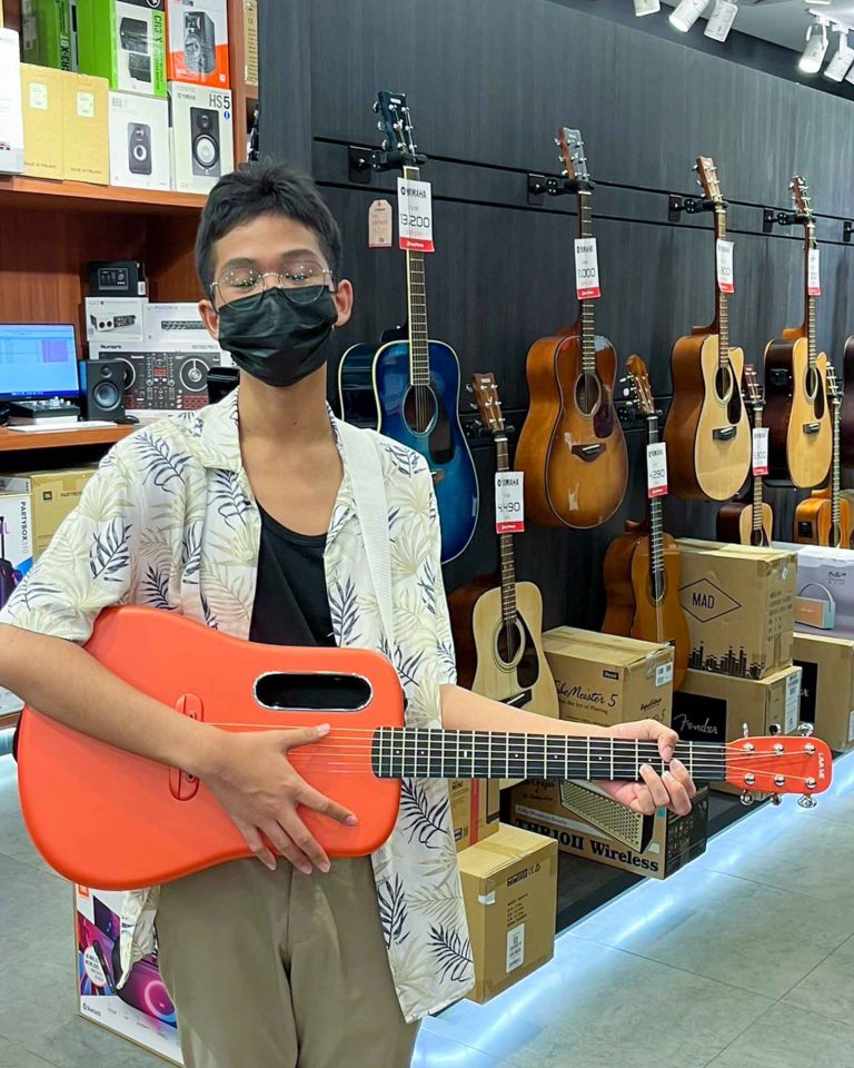 Lava ME 3 38 ลูกค้า Music Arms