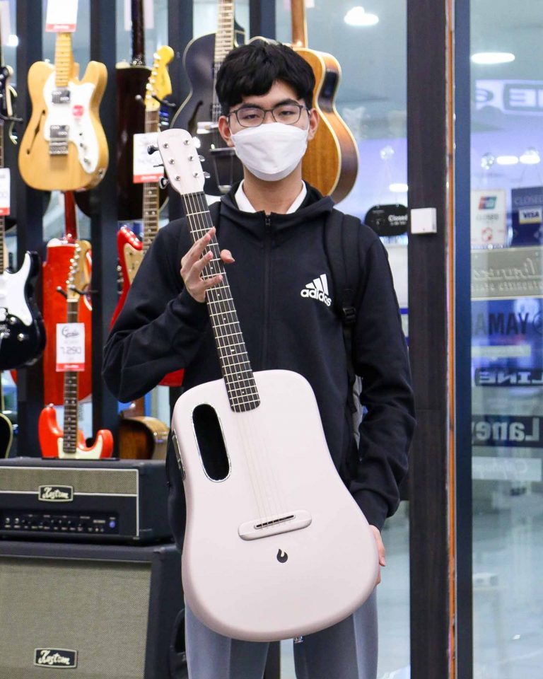 Lava ME 3 ลูกค้า