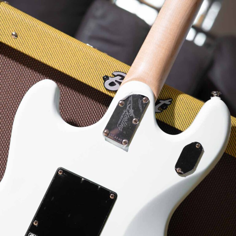 Sterling StingRay SR30 กีตาร์ไฟฟ้า ขายราคาพิเศษ