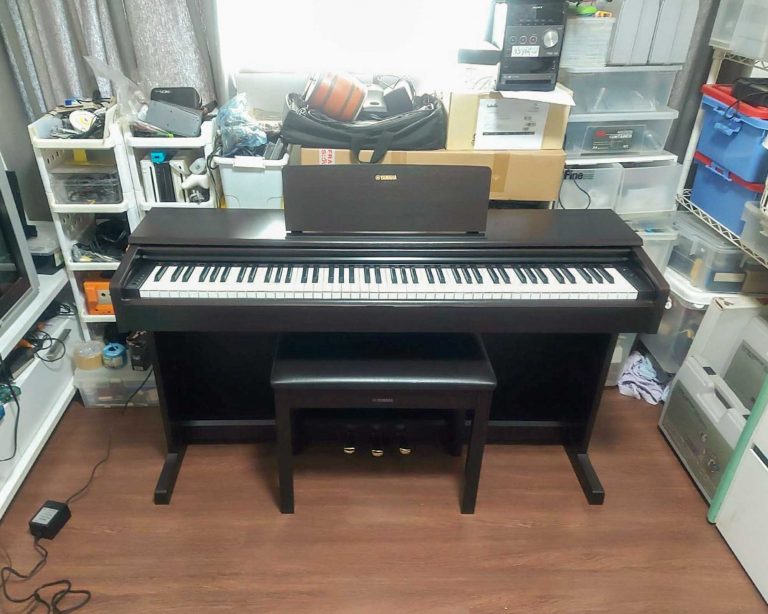 Yamaha YDP-145 ลูกค้า Music Arms