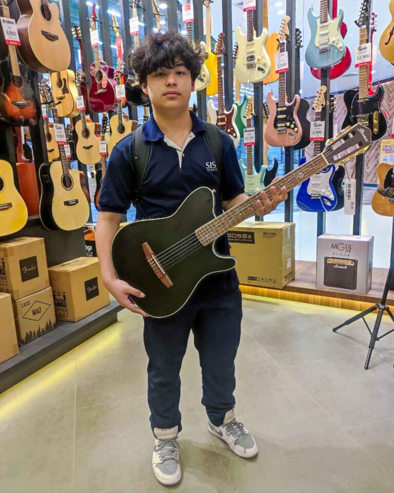 Ibanez TOD10N Tim Henson Signature