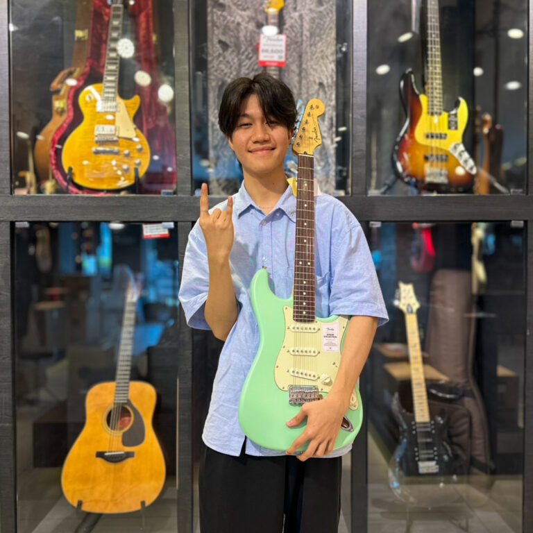 FENDER JUNIOR COLL STRAT RW SATIN SFG