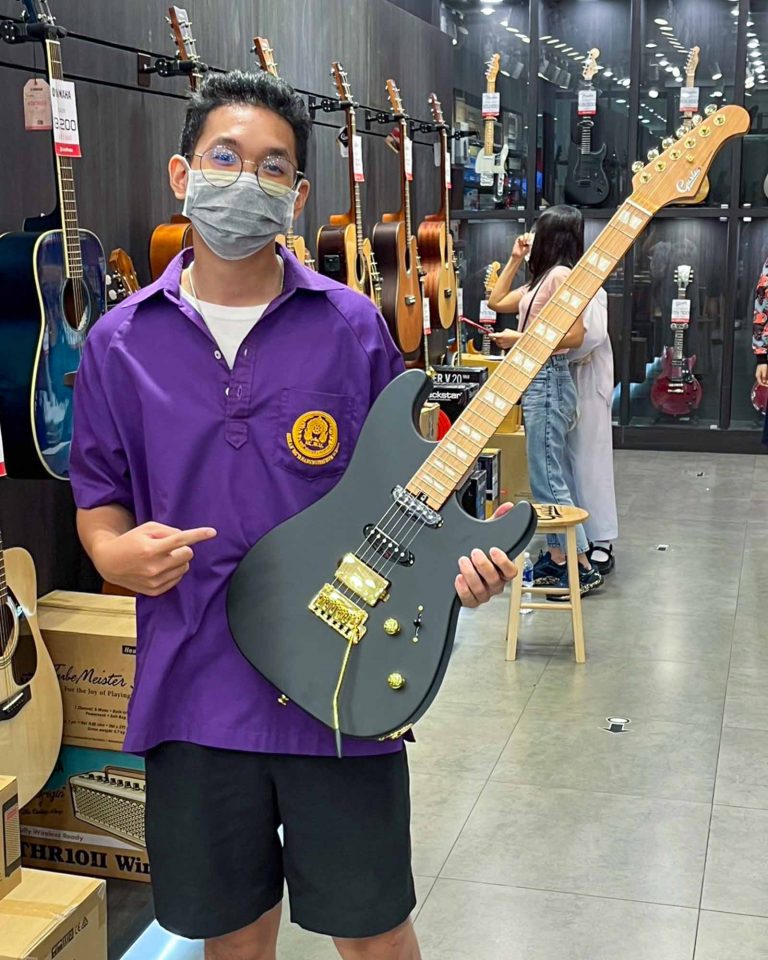 Gusta GCH-HSS Black Edition ลูกค้า Music Arms