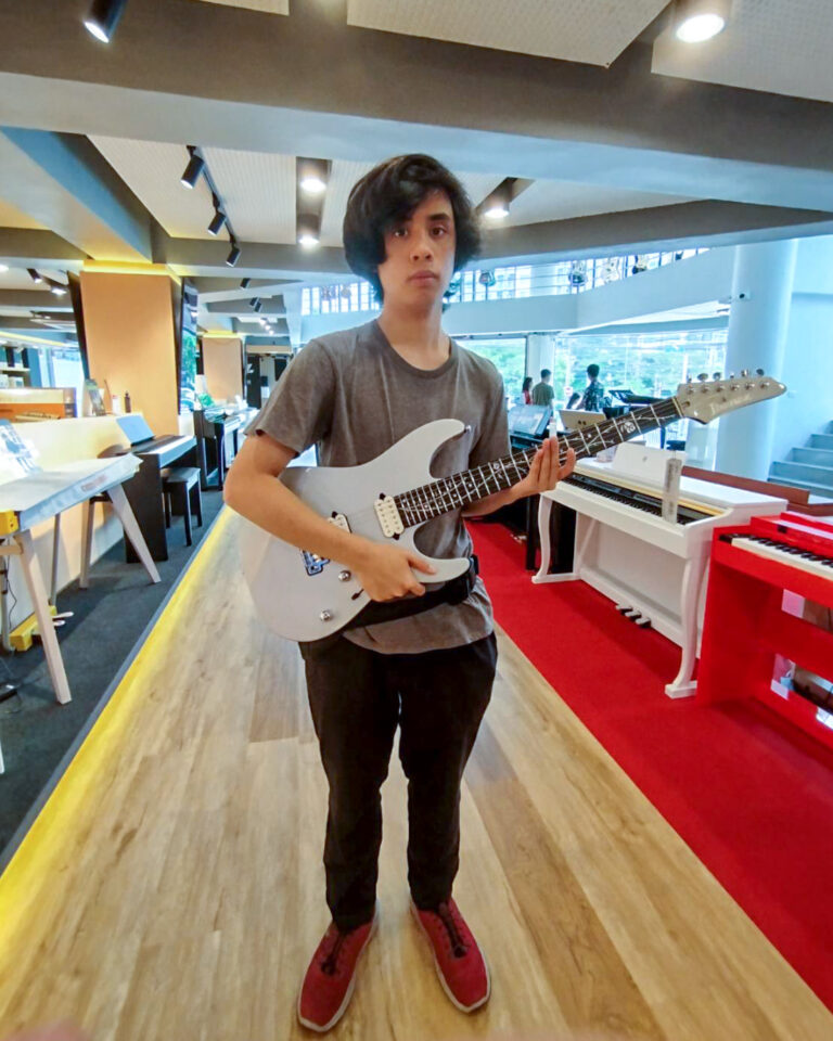 Ibanez TOD10 Tim Henson Polyphia