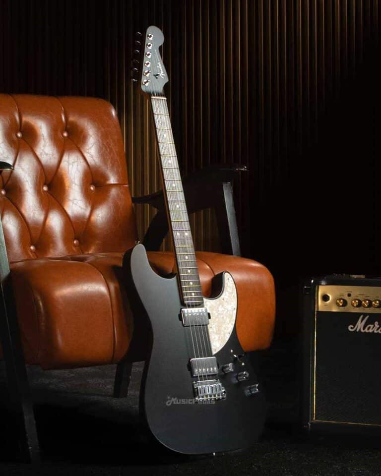 Fender Elemental Stratocaster Black ขายราคาพิเศษ