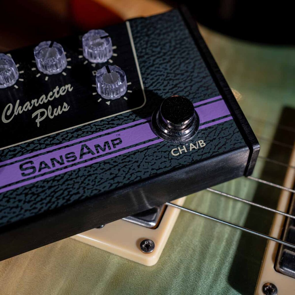 Tech 21 SansAmp Character Plus Series Fuzzy Brit มัลติเอฟเฟค