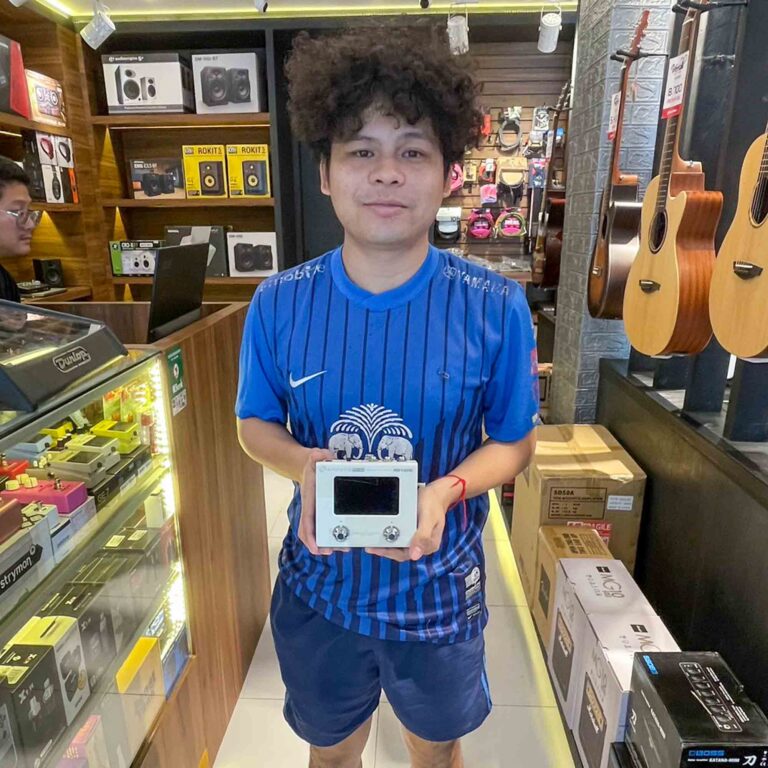 Hotone Ampero Mini ลูกค้า Music Arms