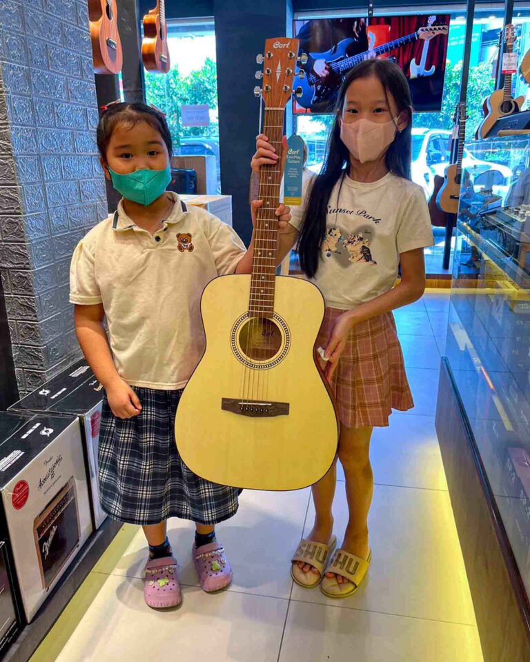 โปร่ง CORT AF505 OP ชล