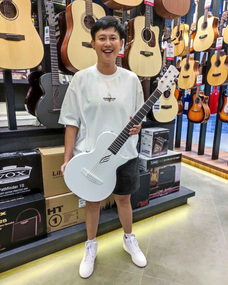 โปร่งไฟฟ้า Enya Nova Go AI SP1 สี WHITE บางแค