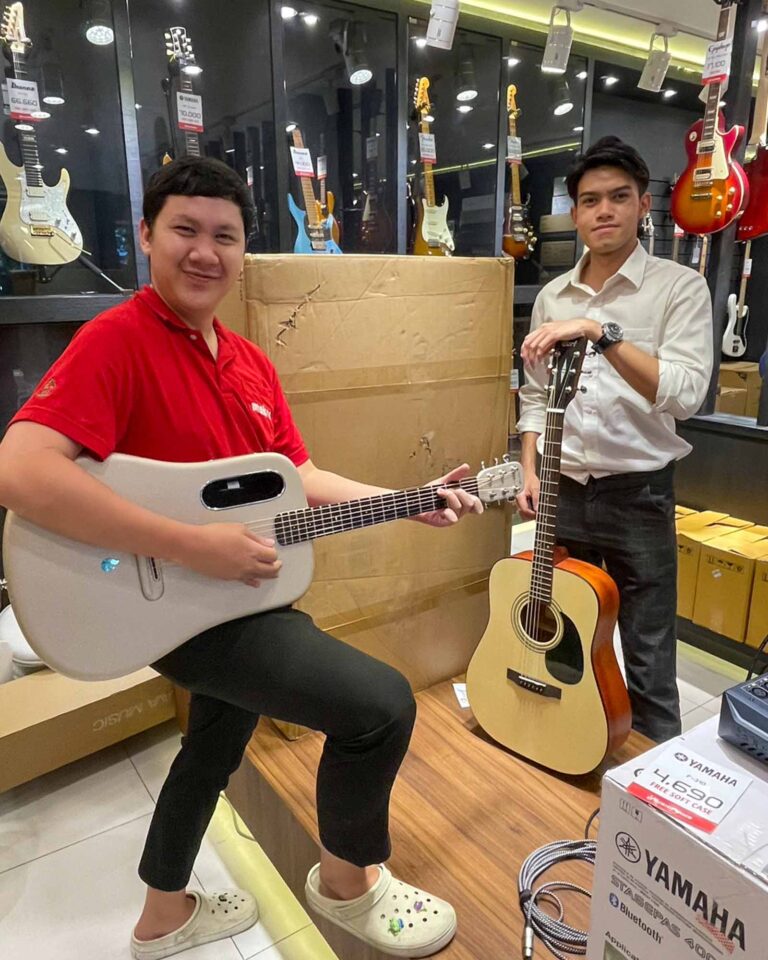 โปร่ง LAVA ME 4 38 with Space Bag Soft Gold-2