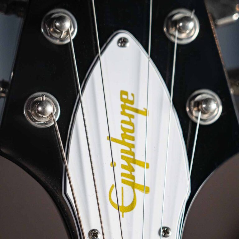 EPIPHONE KIRK HAMMETT1979 FLYING EBONY ขายราคาพิเศษ