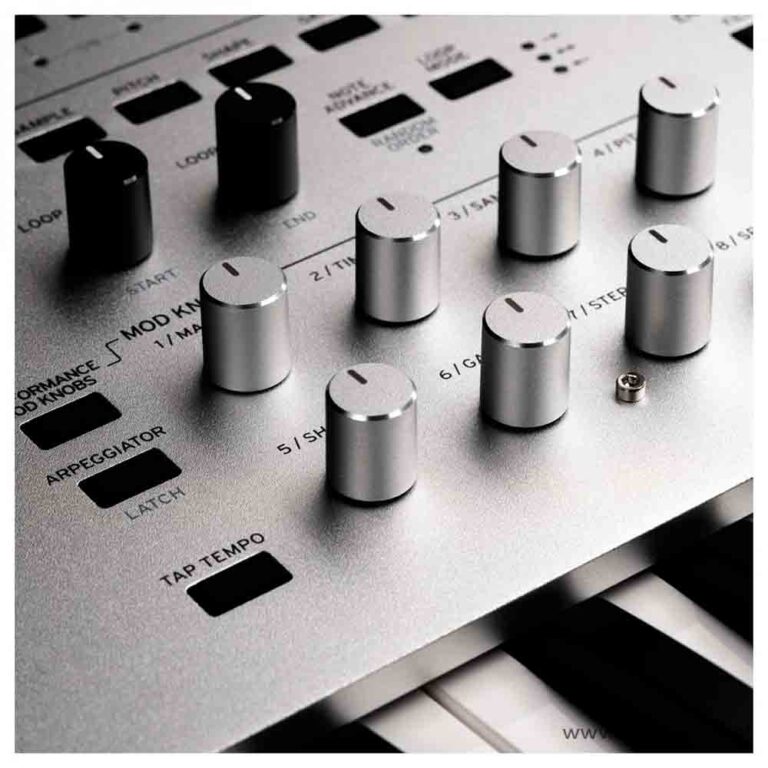 Korg Wavestate SE Platinum Synthesizer คอนโทรล ขายราคาพิเศษ