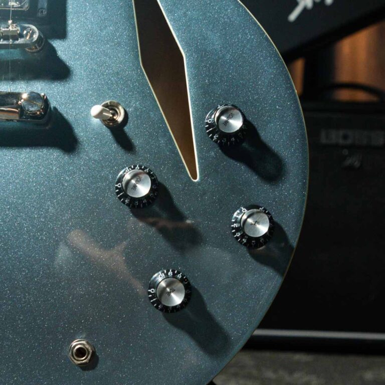 Epiphone Dave Grohl DG-335 Inspired by Gibson Custom กีตาร์ไฟฟ้า ขายราคาพิเศษ