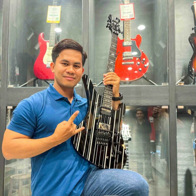 Schecter Synyster Custom-S