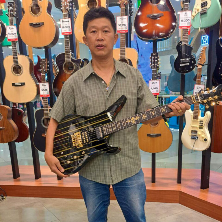 Schecter Synyster Custom-S