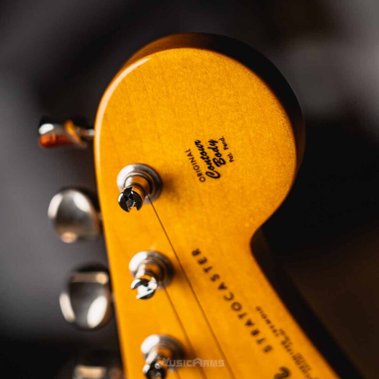 FENDER AMERICAN VINTAGE II 1961 STRATOCASTER ขายราคาพิเศษ