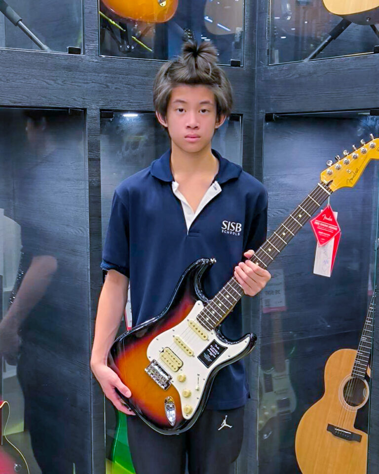 FENDER PLAYER II START HSS RW 3TS