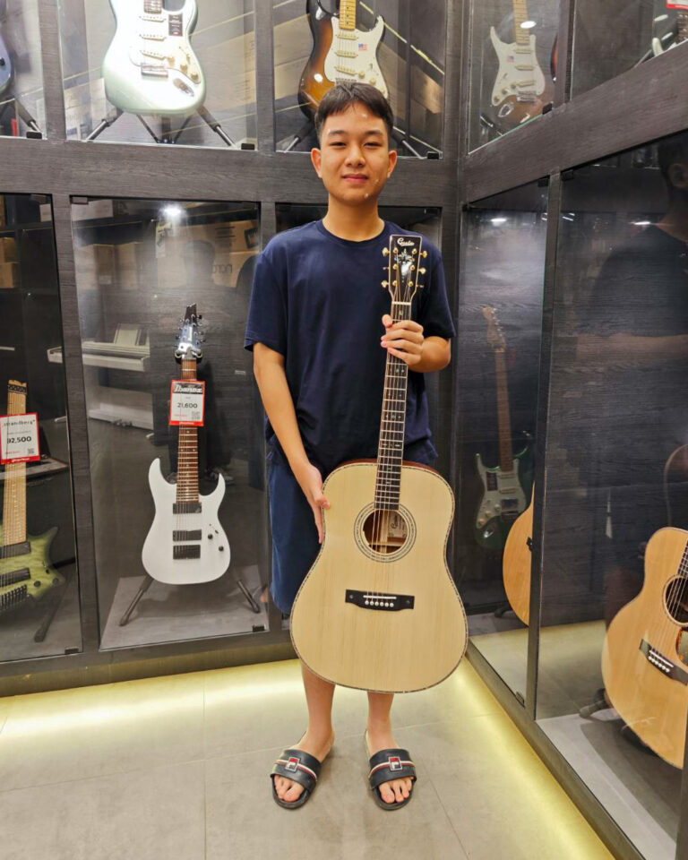 Gusta GDX5 With Case