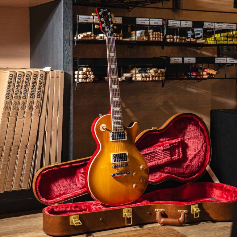 Gibson Slash “Jessica” Les Paul Standard, Honey Burst with Red Back กีตาร์ไฟฟ้า ขายราคาพิเศษ