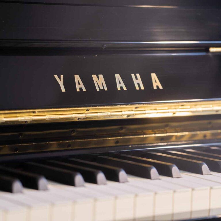 Yamaha Upright YU3C อัพไรท์เปียโนมือสอง ขายราคาพิเศษ