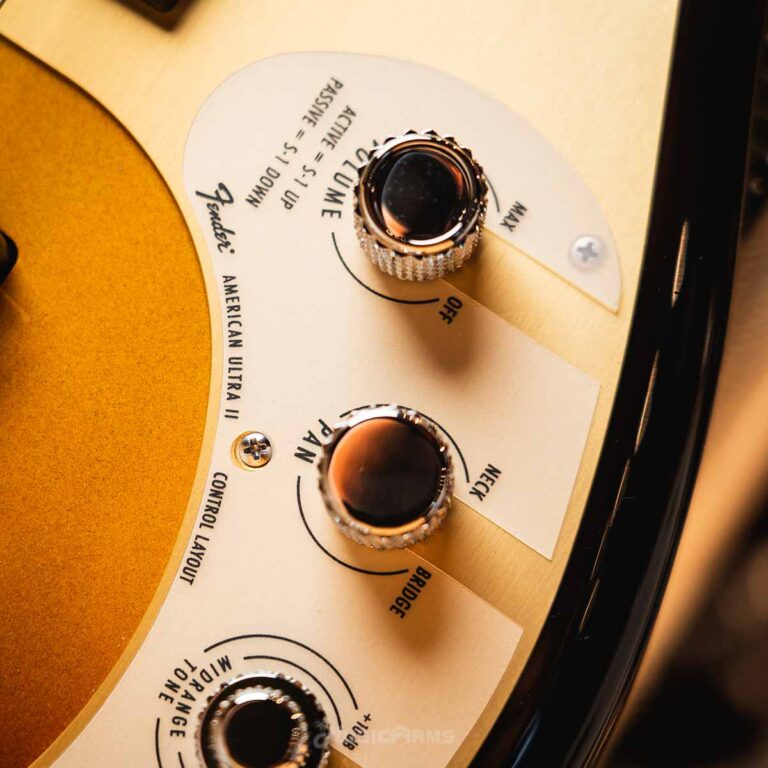 FENDER AMERICAN ULTRA II P BASS MN ULTRABURST ขายราคาพิเศษ