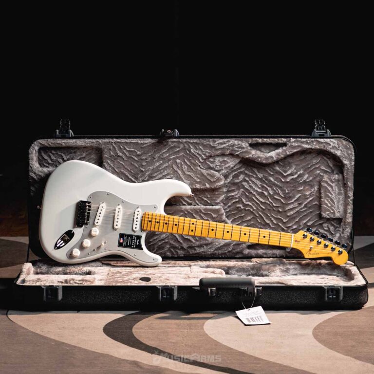 FENDER AMERICAN ULTRA II STRATOCASTER ขายราคาพิเศษ