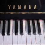Yamaha Upright U30BL อัพไรท์เปียโน ขายราคาพิเศษ