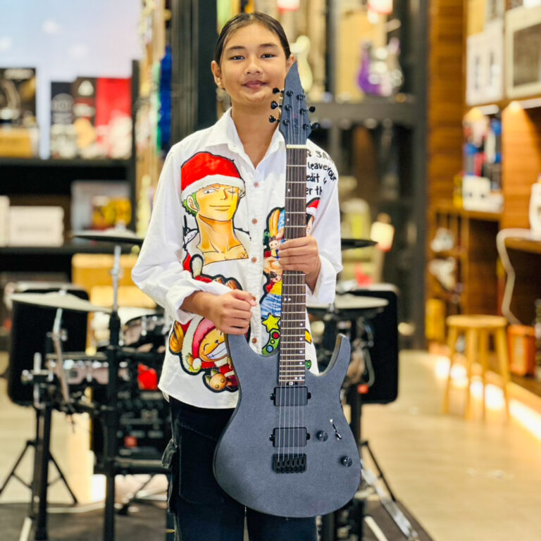 EART EYP-Pulse Black