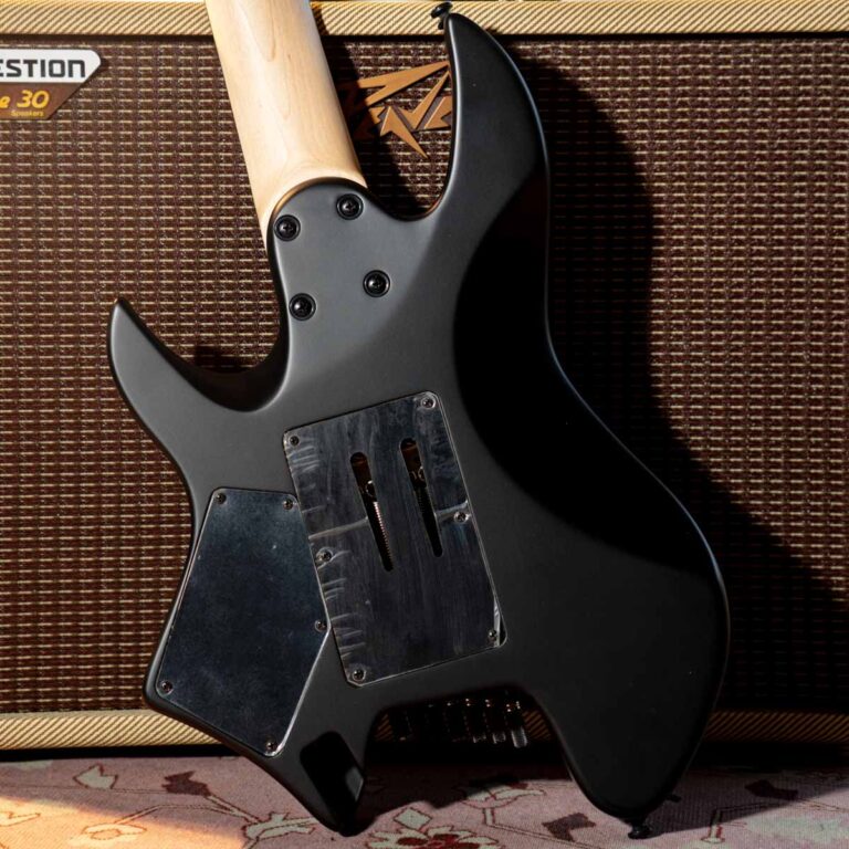 SIRE LARRY CARLTON X6 7 STRINGS BLACK SATIN ขายราคาพิเศษ