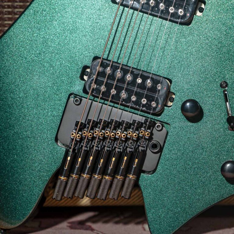 SIRE LARRY CARLTON X6 7 STRINGS METALLIC GREEN ขายราคาพิเศษ