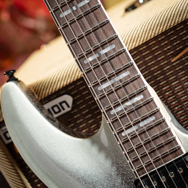 SIRE LARRY CARLTON Y5 SSP ขายราคาพิเศษ